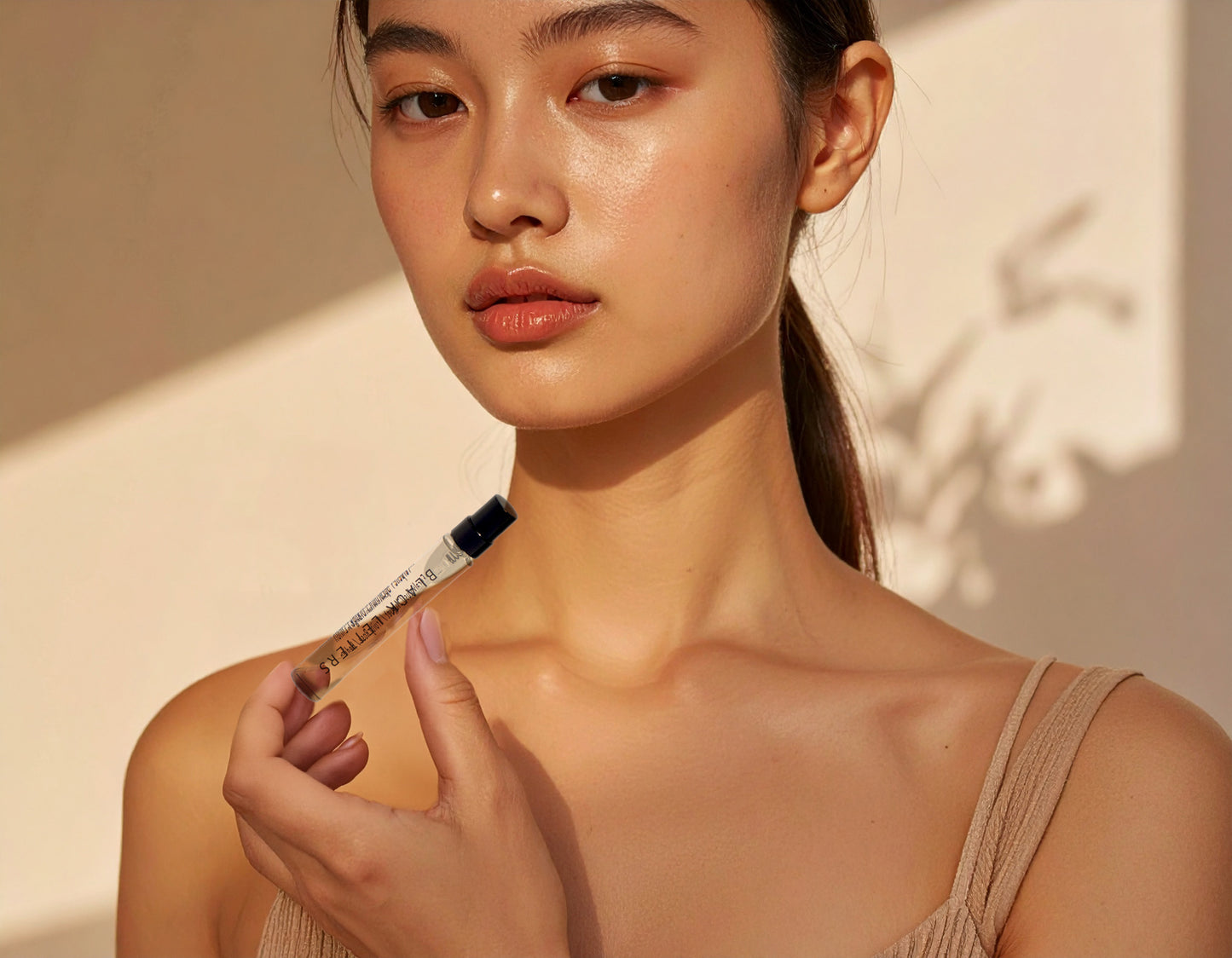 【BLACKLETTERS】KUROMOJI オードトワレ 8ml |無限の可能性を呼び覚ます、天然クロモジの香り