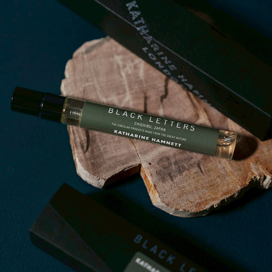 【BLACKLETTERS×KATHARINE HAMNETT LONDON】YUSHIN オードトワレ　10ml  森の吐息から生まれた黒文字とヒノキの香り